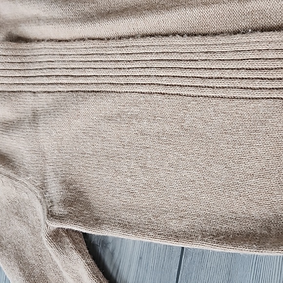 🎉HP🎉 100% baby alpaca long cardigan - Picture 12 of 16